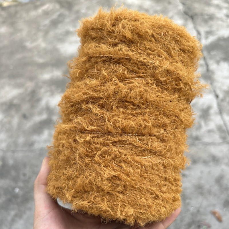 3.5NM/1 100% Polyester Teddy Velvet Yarn for Garment Knit Sweater Doll Toys