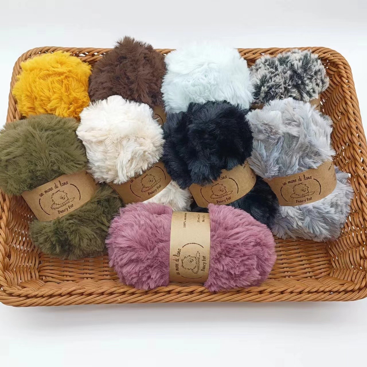 China Supplier Soft 100% Polyester 0.65NM Angora Rabbit Fur Fancy Mink Feather Yarn for Knitting