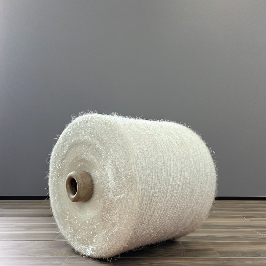 High Quality 100% Polyester Sequin Centipede Yarn 0.7cm Sequin Fancy Yarn