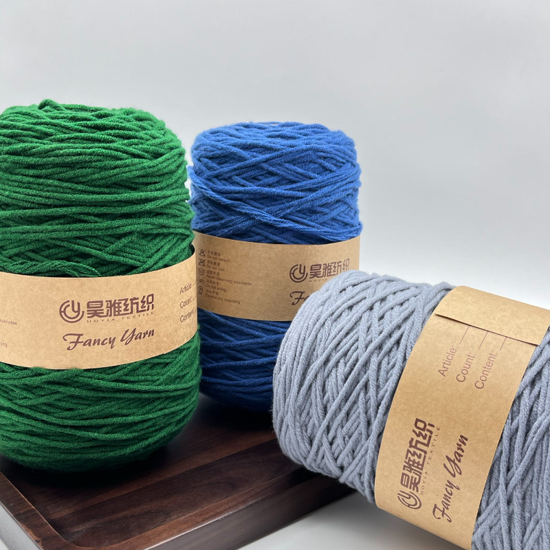 Popular Softy 8ply 100%Acrylic Knitting 8 Strand Handmade for Tufting and Tufting Gun